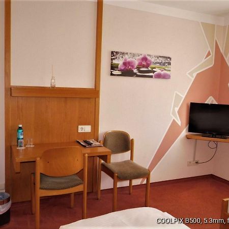 Gasthof Landhotel Gruner Baum Cadolzburg 외부 사진