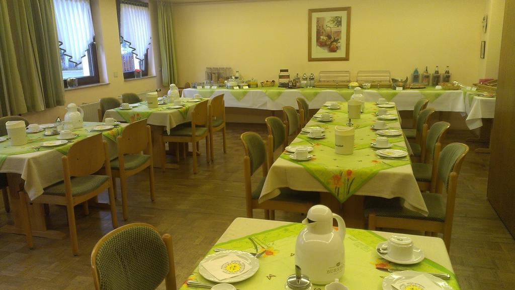 Gasthof Landhotel Gruner Baum Cadolzburg 외부 사진