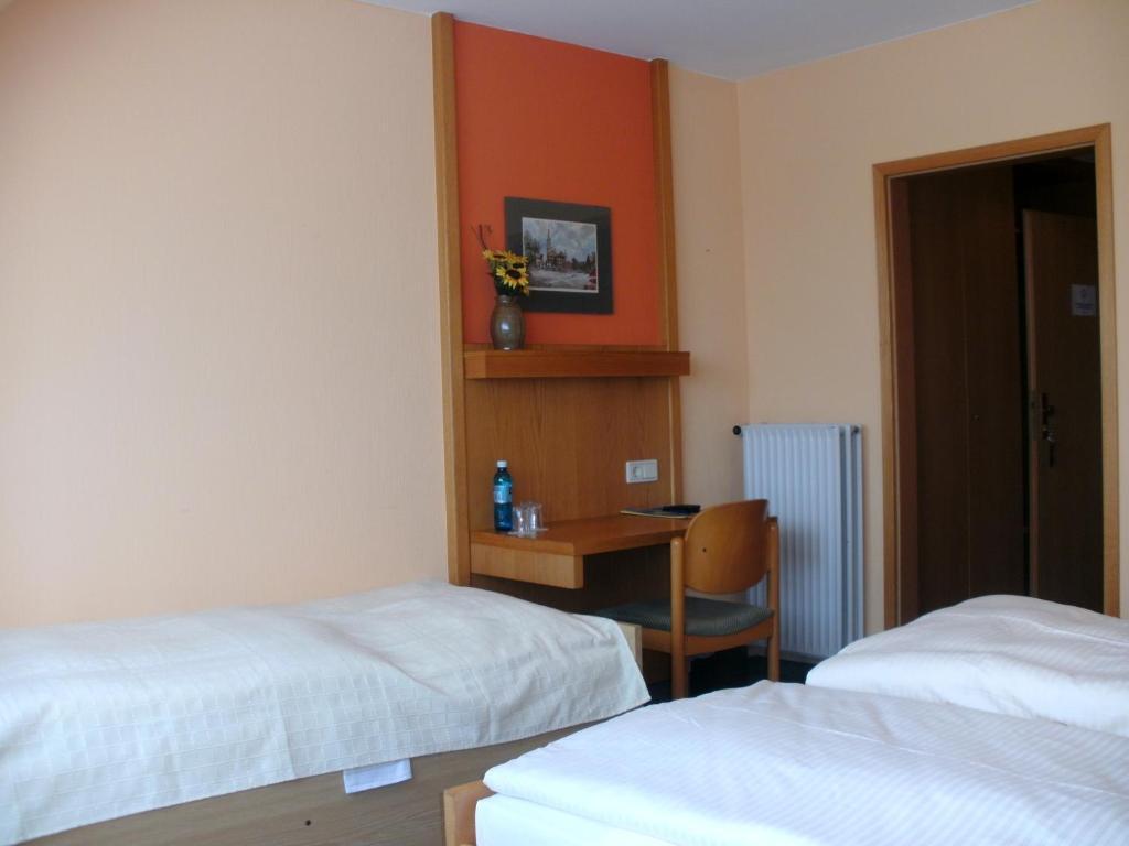 Gasthof Landhotel Gruner Baum Cadolzburg 객실 사진