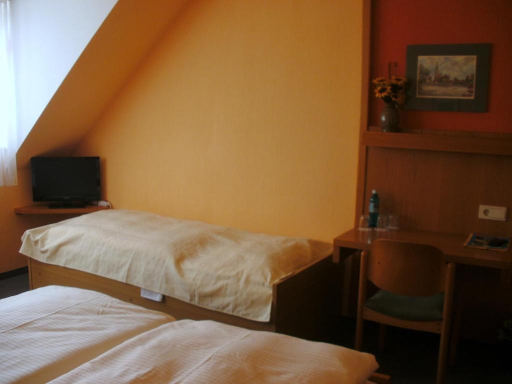 Gasthof Landhotel Gruner Baum Cadolzburg 객실 사진