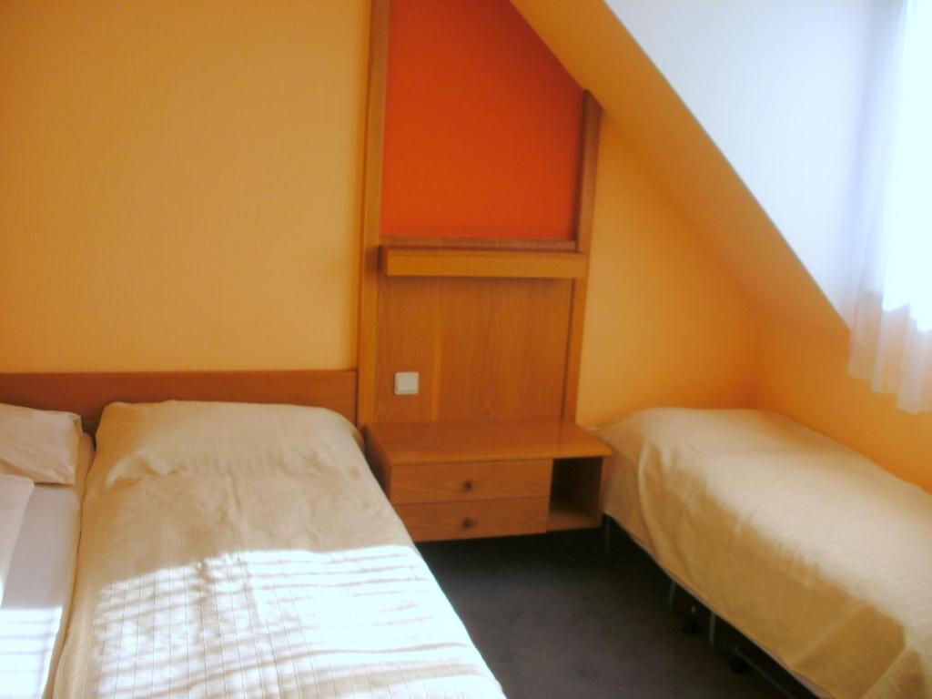 Gasthof Landhotel Gruner Baum Cadolzburg 객실 사진