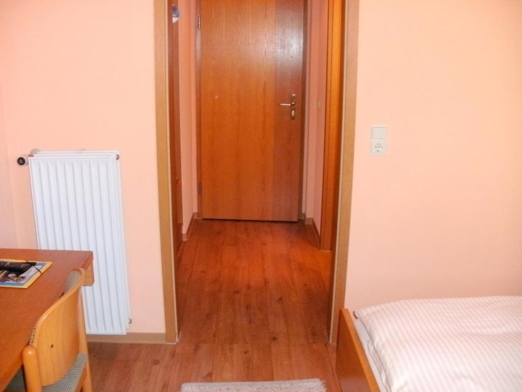 Gasthof Landhotel Gruner Baum Cadolzburg 객실 사진