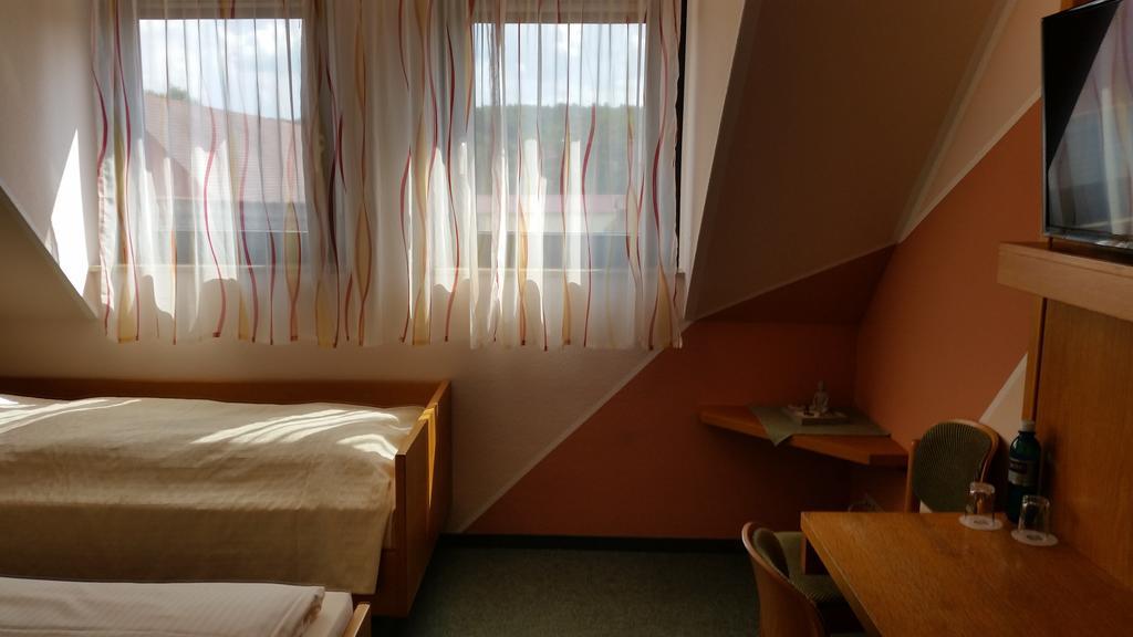 Gasthof Landhotel Gruner Baum Cadolzburg 외부 사진