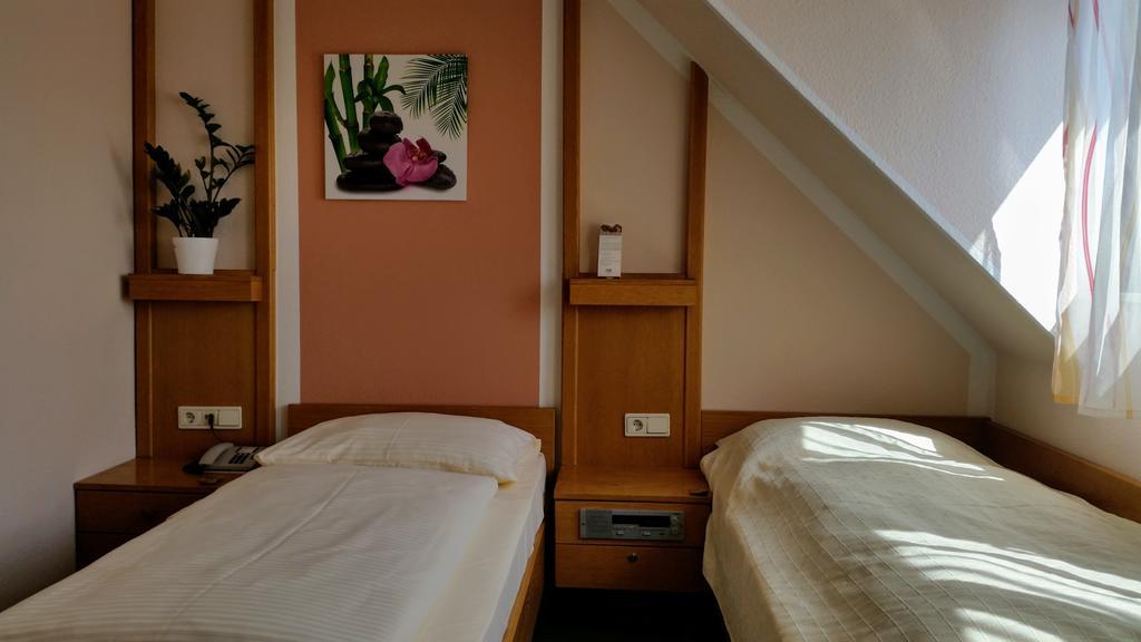 Gasthof Landhotel Gruner Baum Cadolzburg 외부 사진