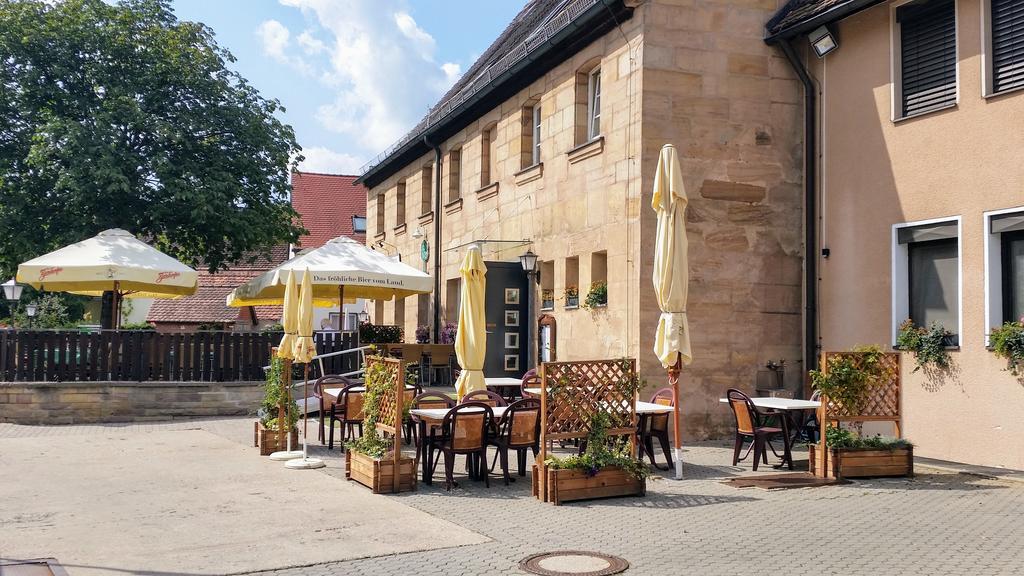 Gasthof Landhotel Gruner Baum Cadolzburg 외부 사진
