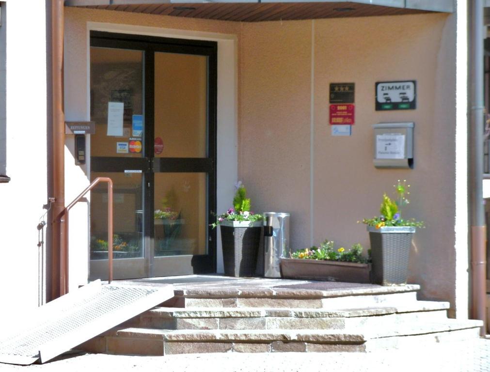 Gasthof Landhotel Gruner Baum Cadolzburg 외부 사진